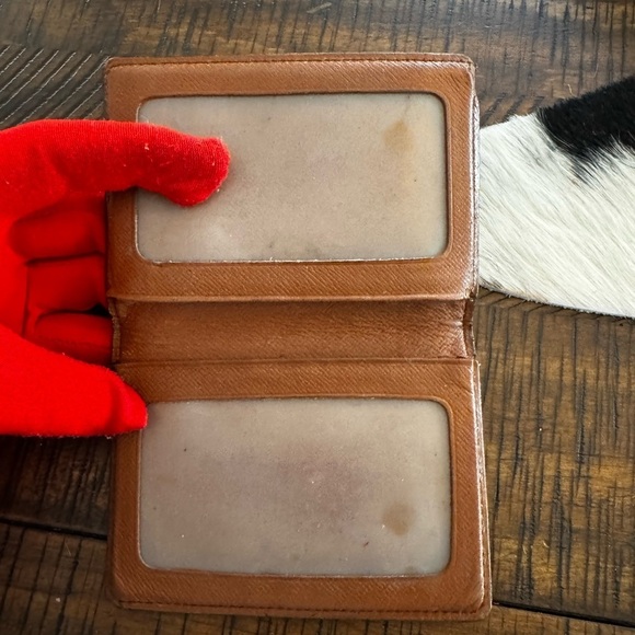 - Louis Vuitton Monogram Vertical Pass Card Case - Picture 4 of 16